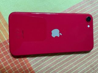 iPhone SE Rojo