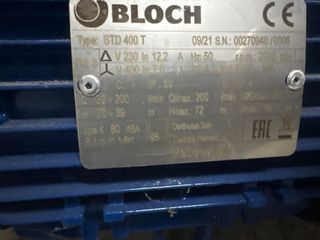 Bomba trifásica para bombeo