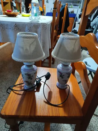 Dos Lámparas de Mesa