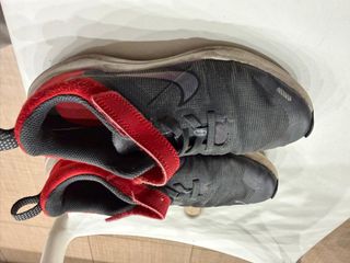 Scarpe Nike bimbo grigie e rosse tg 34