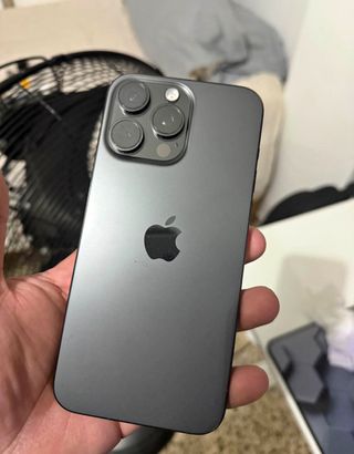 iPhone 15 Pro Max Gris