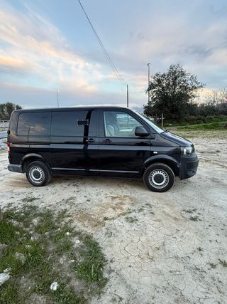 Volkswagen Transporter T5 2012