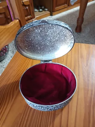 Joyero de Alpaca con Diseño Floral