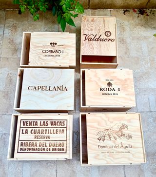 Scatole di vino in legno con tappo fai-da-te