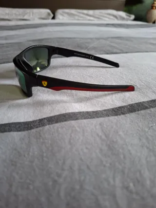 Occhiali da sole neri