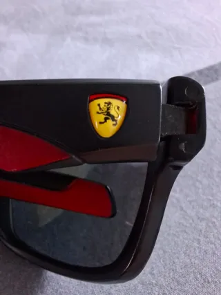 Occhiali da sole neri