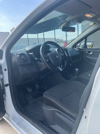 Coche Renault Clio 2016