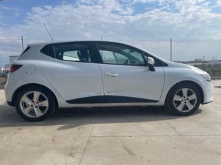 Coche Renault Clio 2016