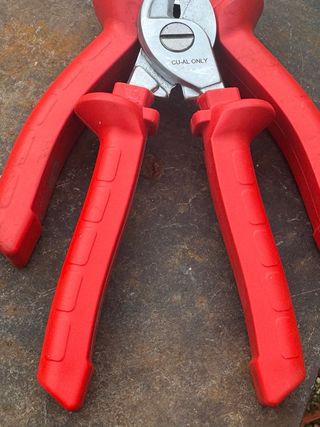 Pinza e tronchesina isolate 1000V