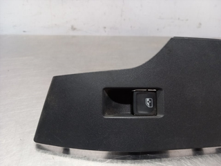 MANDO ELEVALUNAS TRASERO IZQUIERDO SEAT ARONA (KJ