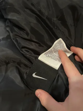 Abrigo Nike x NOCTA Negro