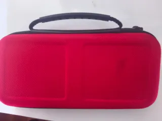 Funda Nintendo Switch Roja