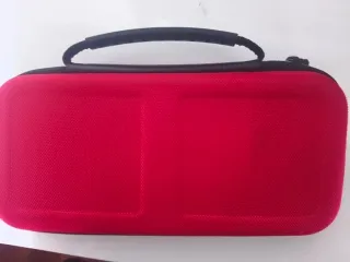 Funda Nintendo Switch Roja