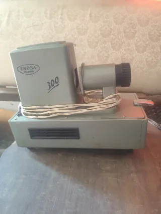 Proyector Antiguo ENOSA Madrid