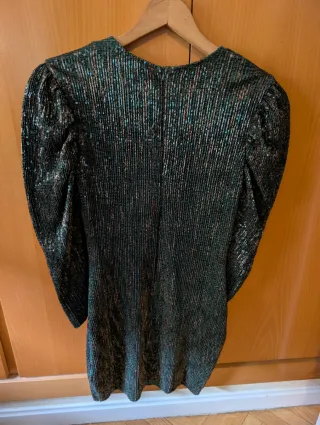 Vestido lentejuelas verde Zara