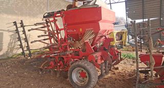 2 Sembradora neumática / pulpo Sola 5 metros.