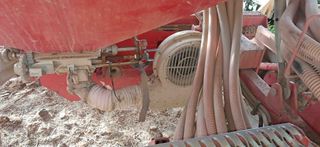 2 Sembradora neumática / pulpo Sola 5 metros.