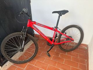 Bicicleta de Montaña Roja