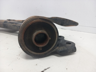 BRAZO SUSPENSION INFERIOR DELANTERO DERECHO MAZDA
