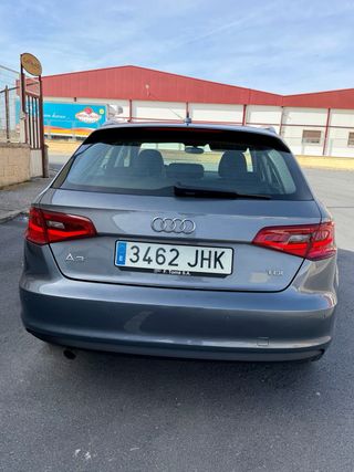 Audi A3 sportback Leer anuncio
