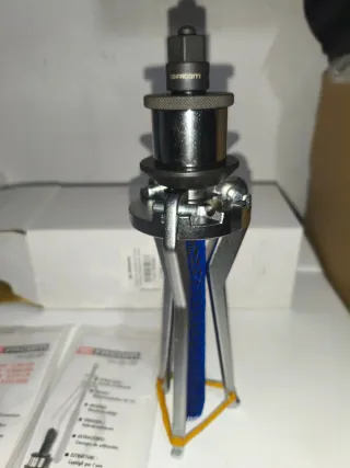 Extractor rodamientos FACOM U.306A130N