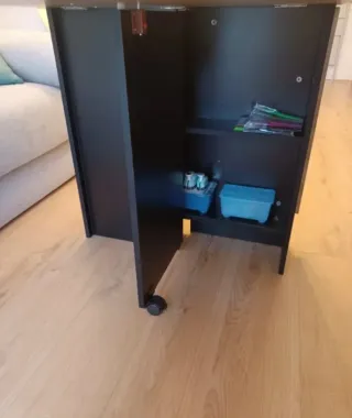 Mesa de comedor de madera estilo libro