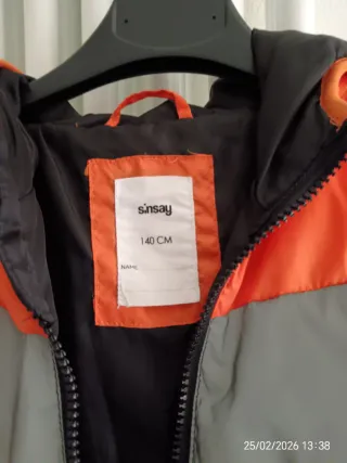 Giacca smanicata arancione/nera 10 anni