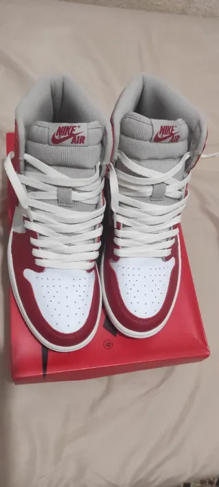 Jordan 1 High Rojo y Blanco