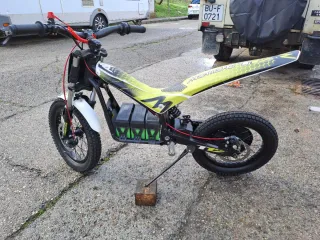 Mecatecno T12 Infantil Eléctrica Trial