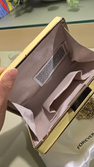 Pochette con strass oro e giallo