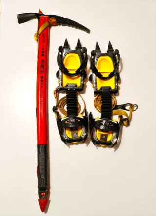 Piolet y Crampones Grivel G12