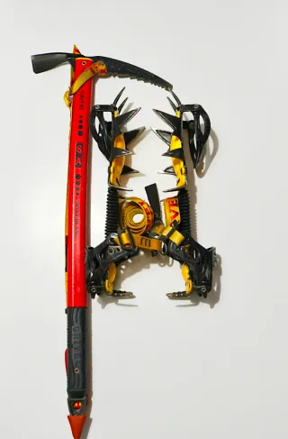 Piolet y Crampones Grivel G12