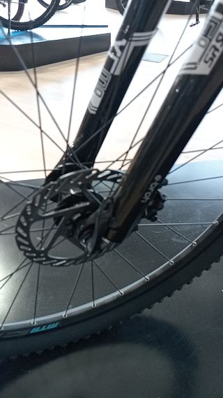 Bicicleta Eléctrica Carbono Motor Central