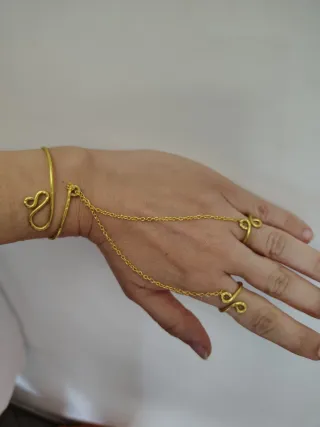 Bracciale con 2 anelli e catenella fatto a mano