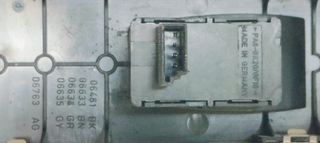 MANDO ELEVALUNAS DELANTERO DERECHO BMW SERIE 1 BE