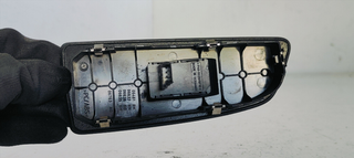 MANDO ELEVALUNAS DELANTERO DERECHO BMW SERIE 1 BE