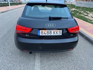 Audi A1 2011 1.6 TDI 105 cv