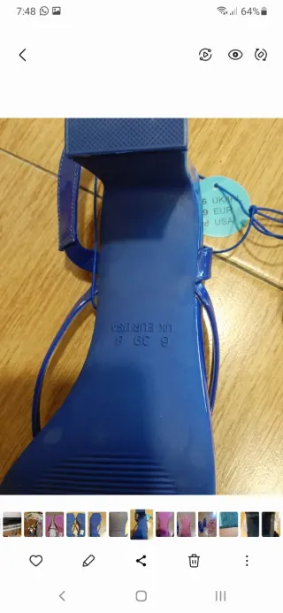 Sandalias de tacón rosa y azul