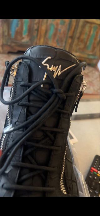 Botines Giuseppe Zanotti Negros 45  Con caja