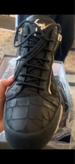 Botines Giuseppe Zanotti Negros 45  Con caja