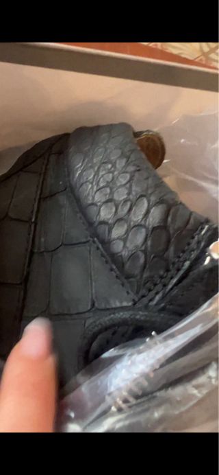 Botines Giuseppe Zanotti Negros 45  Con caja