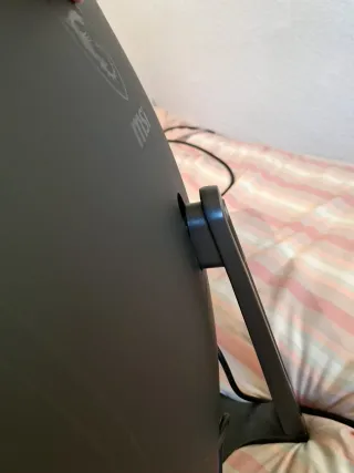 Monitor curvo MSI Optix G24 Series