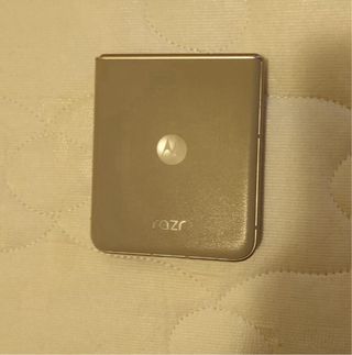 Motorola razr 50 nero/oro