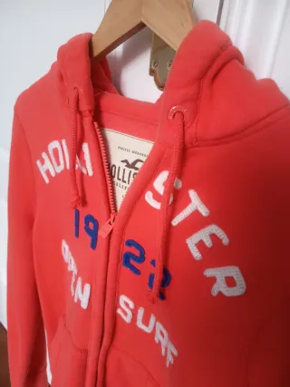 Sudadera Hollister con cremallera.S/M