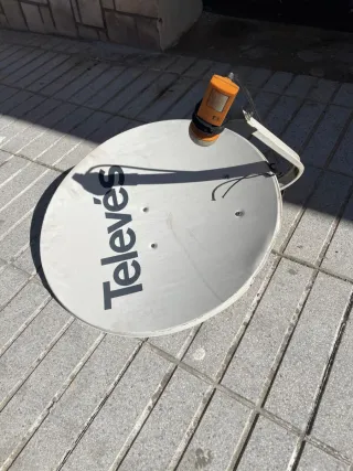 Antena parabólica Televes
