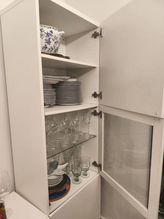 Vetrina in vetro e legno bianco