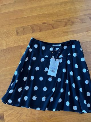 Falda Naf Naf nueva lunares