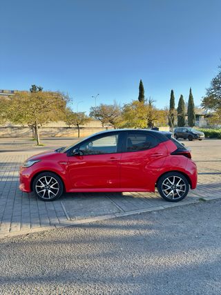 🚘 Toyota Yaris Style Plus Bitono