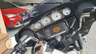 Harley-Davidson Street Glide Special Blanca