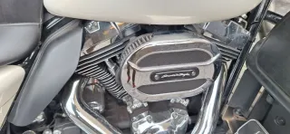 Harley-Davidson Street Glide Special Blanca